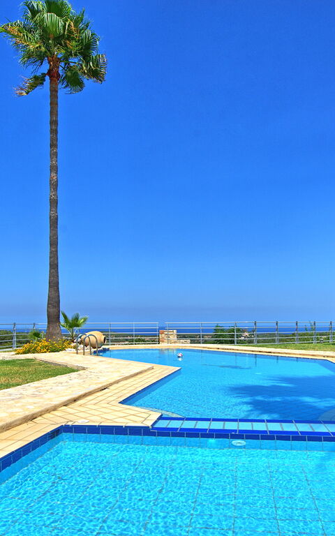 Villa Myrtia: basseng, Utendørs