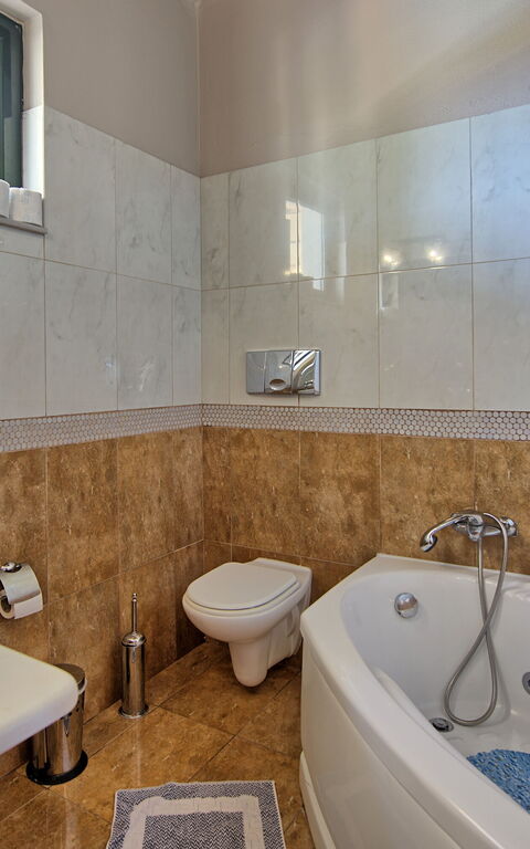 Villa Myrtia: Baderom