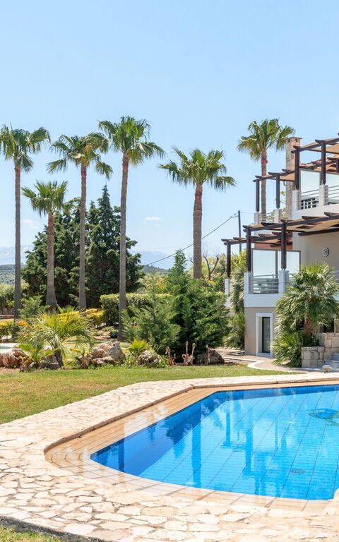 Villa Myrtia: basseng, Eksteriør