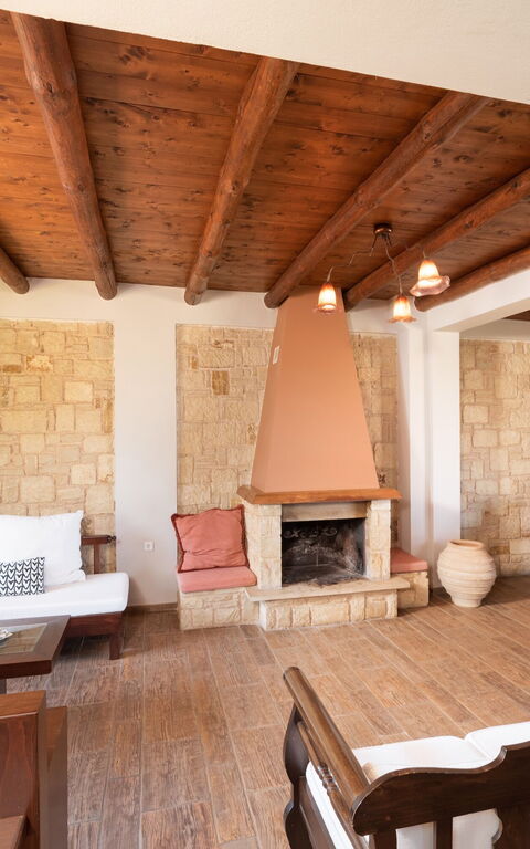 Villa Kissos: Lunsjrom, Stue