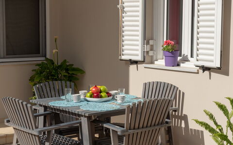 Feriebolig Aria 1: Balkong / terrasse / uteplass