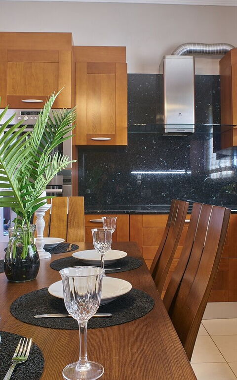 Villa Milon: Kjøkken, Lunsjrom