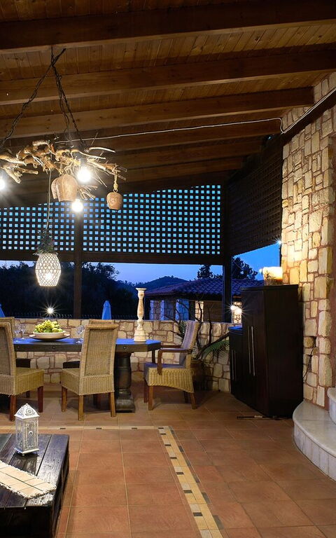 Villa Milon: Balkong / terrasse / uteplass