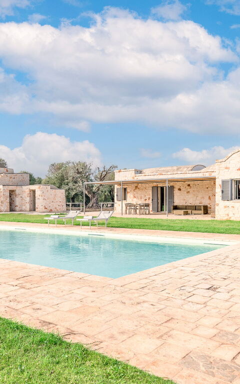 Villa Trullina: basseng, Hage, Utendørs