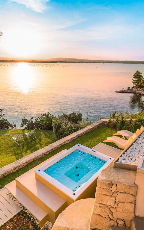 Villa Artemare: basseng, boblebad, Eksteriør, Hage, Utendørs, Visningar