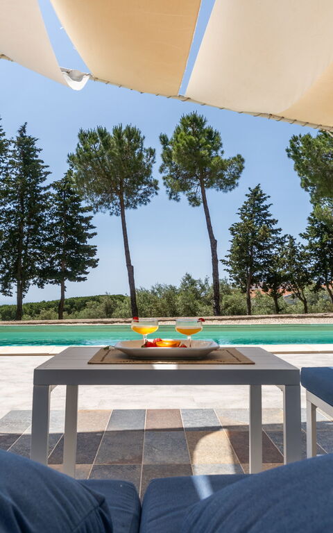 Villa Pica: basseng, Eksteriør, Utendørs