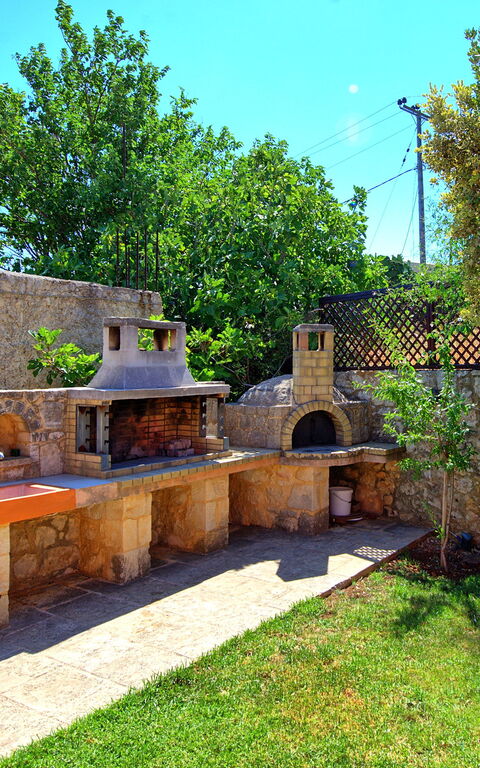 Villa Rodanthi: Balkong / terrasse / uteplass, Fasiliteter, Hage, Utendørs