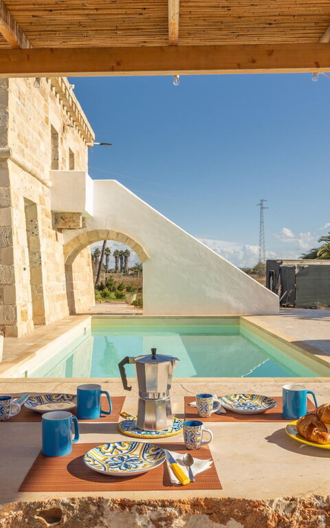 Villa Turris: Balkong / terrasse / uteplass, basseng, Eksteriør, Utendørs