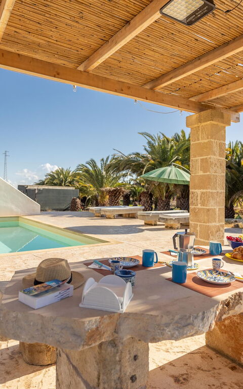 Villa Turris: Balkong / terrasse / uteplass, basseng, Eksteriør, Utendørs