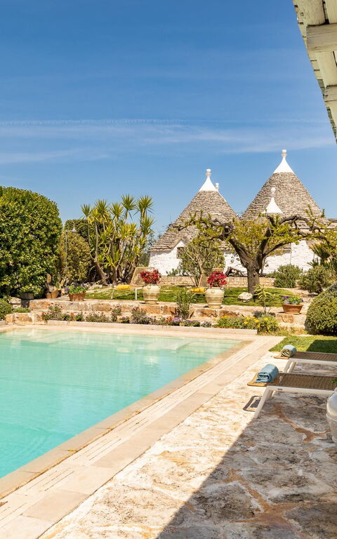 Trullo Patricia Pool: Balkong / terrasse / uteplass, basseng, Hage, Utendørs