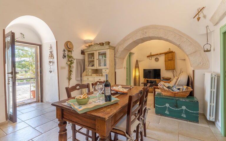 Trullo Patricia Pool: Hovedinngang, Lunsjrom, Stue