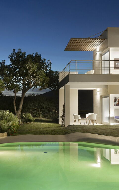 Villa Vera: Balkong / terrasse / uteplass, basseng, Eksteriør, Hage, Visningar