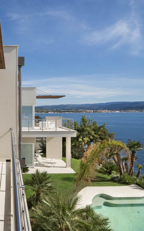 Villa Vera: Balkong / terrasse / uteplass, basseng, Hage, Utendørs, Visningar