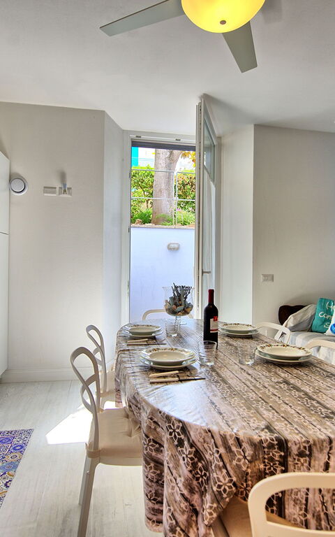 Casa Riva: Kjøkken, Lunsjrom, Stue