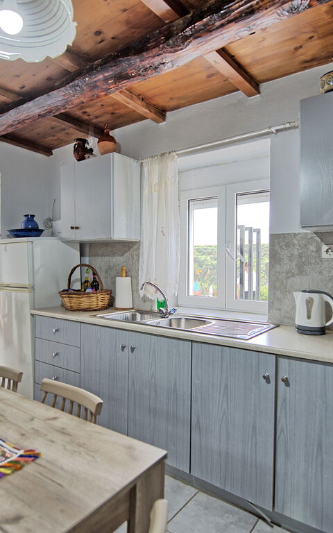 Aretousa: Kjøkken, Lunsjrom