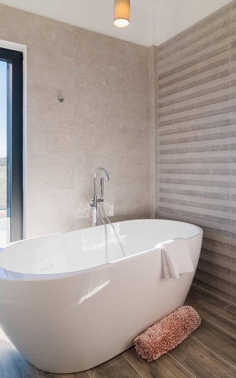 Villa Olivum: Baderom, Romdetaljer