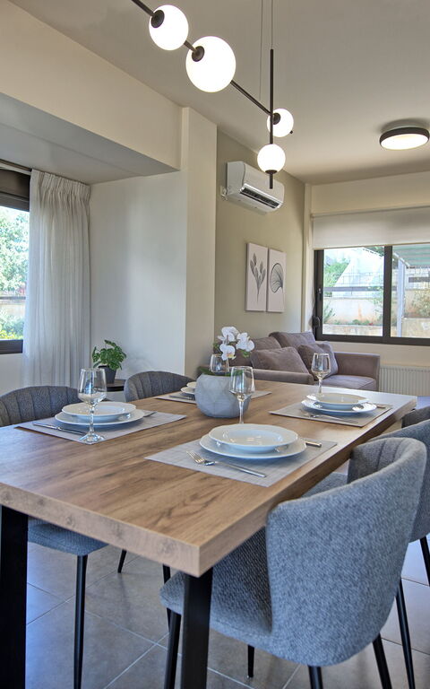 Iris: Lunsjrom, Stue