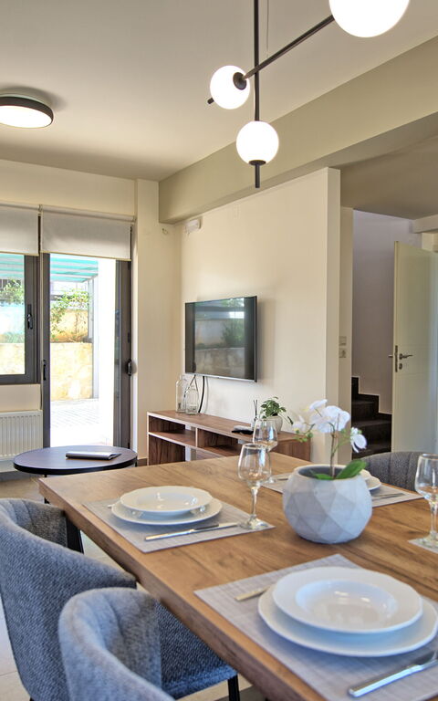 Iris: Lunsjrom, Stue