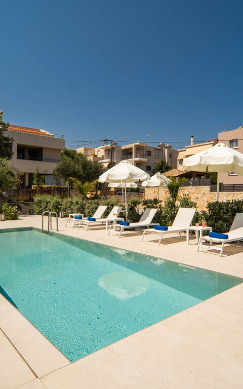 Iris: basseng, Utendørs