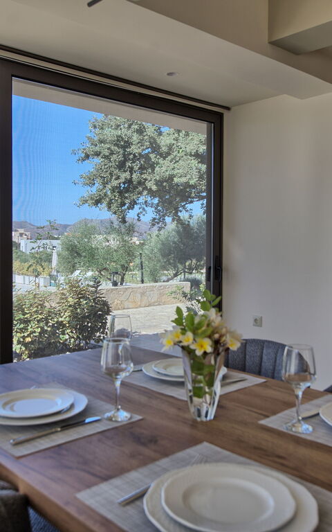 Phaedra: Lunsjrom, Stue