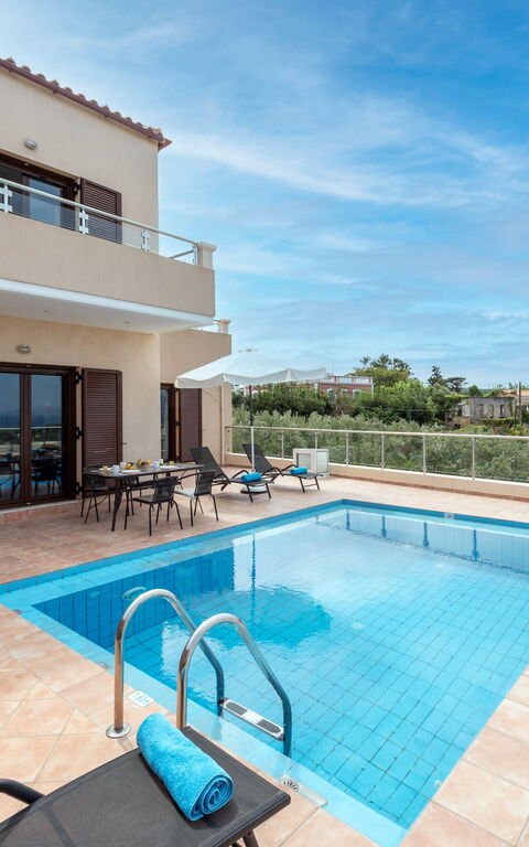 Villa Stratianna: basseng, Eksteriør, Utendørs