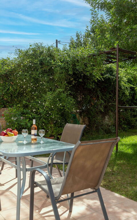 Villa Flora: Balkong / terrasse / uteplass, Eksteriør, Utendørs