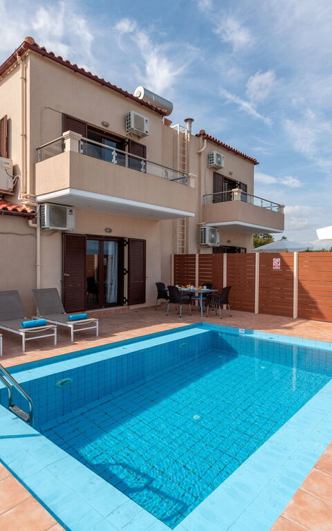 Villa Flora: basseng, Eksteriør, Utendørs