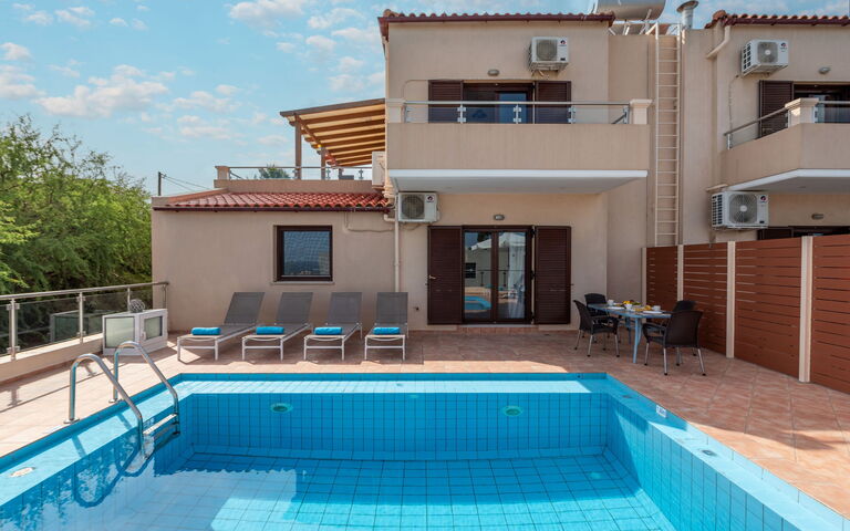 Villa Flora: basseng, Eksteriør, Utendørs