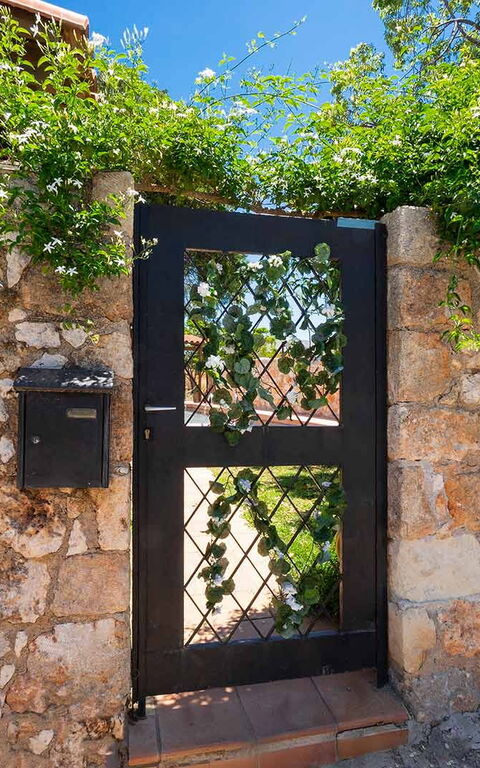 Villa Giani: Eksteriør, Hovedinngang