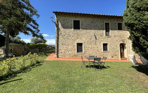 Feriebolig Carro: Eksteriør, Hage, Utendørs