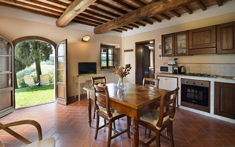 Feriebolig Carro: Kjøkken, Lunsjrom, Stue