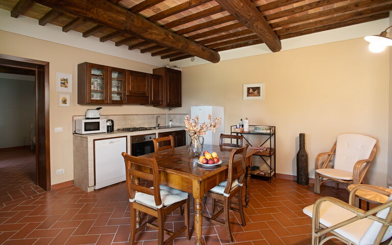 Feriebolig Carro: Kjøkken, Lunsjrom, Stue