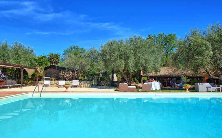 Villa Maddalena: basseng, Eksteriør, Utendørs