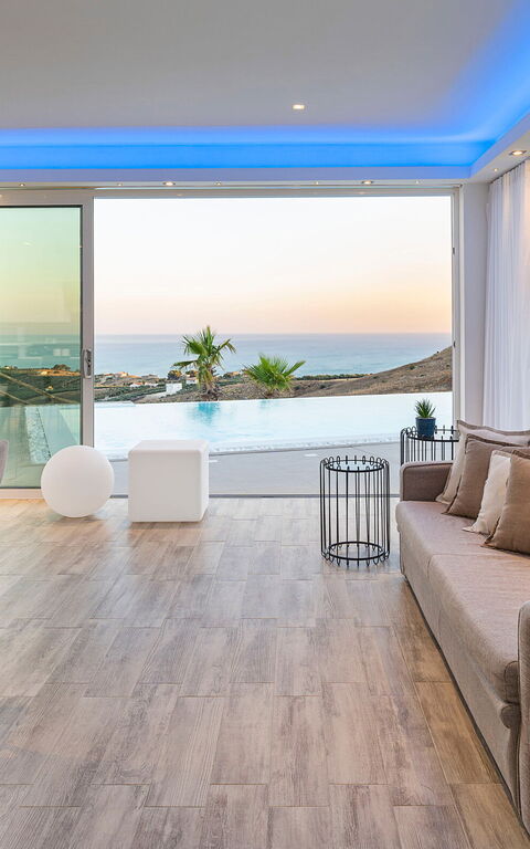 Villa Domizia: Lunsjrom, Stue