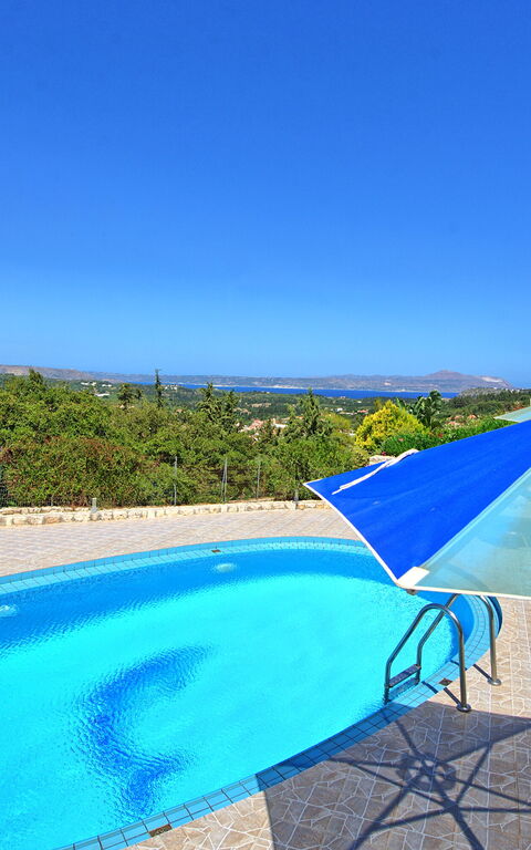 Villa Halepi: basseng, Utendørs