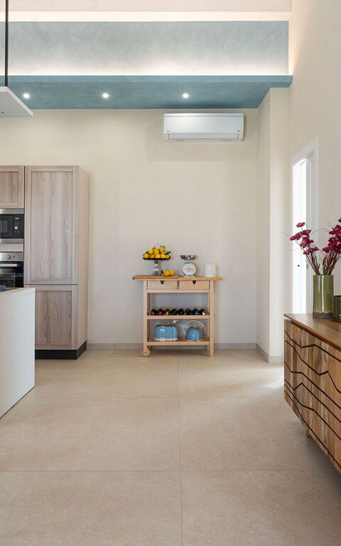 Villa Mora: Kjøkken, Lunsjrom, Stue