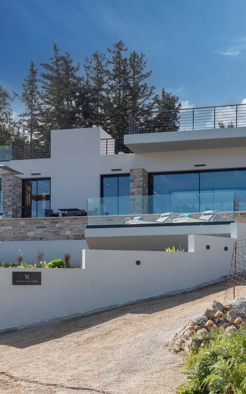 Villa Kallos: Eksteriør, Hovedinngang, Utendørs