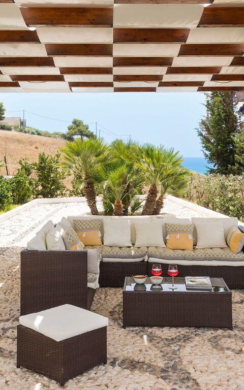 Villa Anthea: Eksteriør