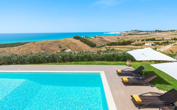 Villa Anthea: basseng, Hage, Utendørs, Visningar