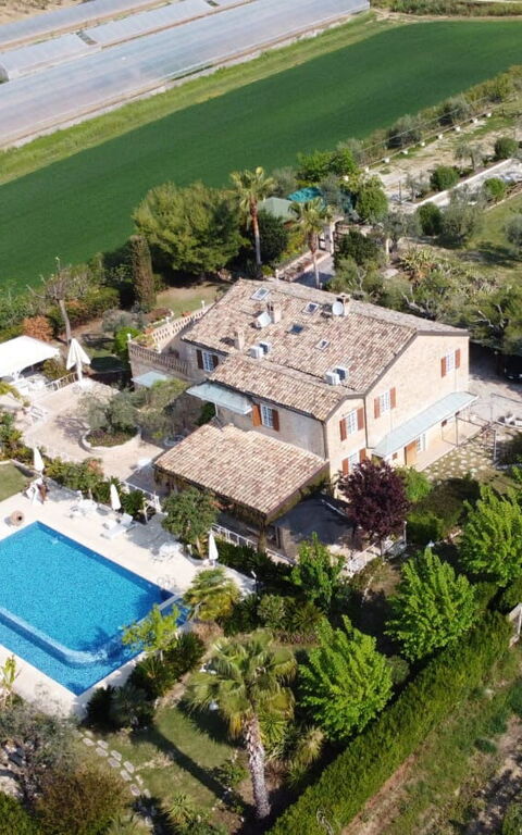 Villa Vittoria: Utendørs