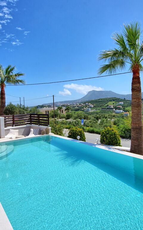 Villa Kostantina: basseng, Sommer, Utendørs