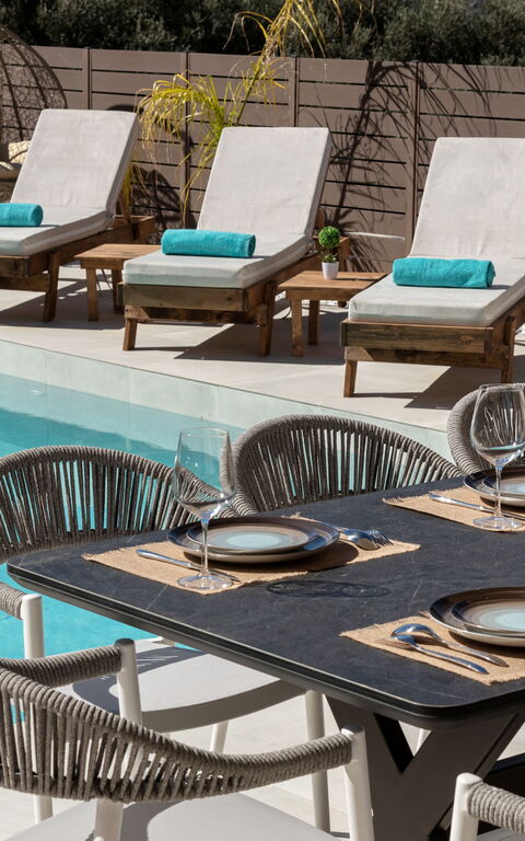 Villa Silentium Evilia: basseng, Eksteriør, Utendørs