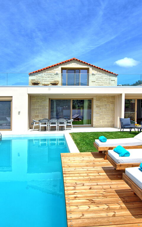 Villa Silentium Evilia: basseng, Eksteriør, Utendørs