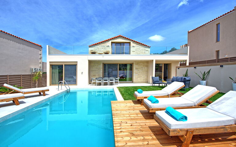 Villa Silentium Evilia: basseng, Eksteriør, Utendørs