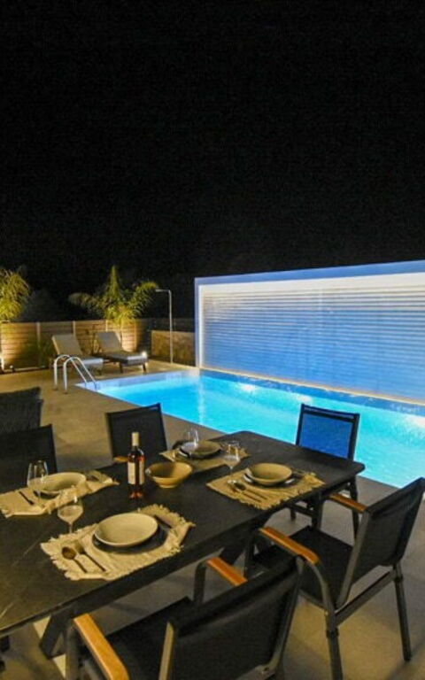 Villa Silentium Ionia: basseng, Eksteriør