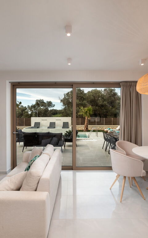 Villa Silentium Olia: Lunsjrom, Stue