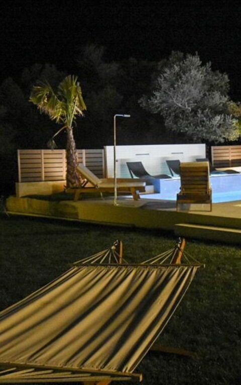 Villa Silentium Olia: basseng, Eksteriør, Hage