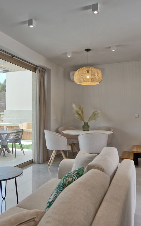 Villa Silentium Olia: Lunsjrom, Stue