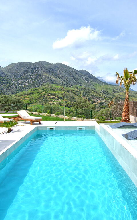 Villa Silentium Olia: basseng, Hage, Sommer, Utendørs