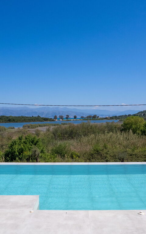 Villa Otter: basseng, Utendørs, Visningar